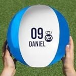 Comparativa de productos de limpieza para mantener tu piscina impecable en Madrid
