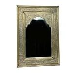 Análisis de los mejores productos de limpieza para mantener impecable tu espejo árabe